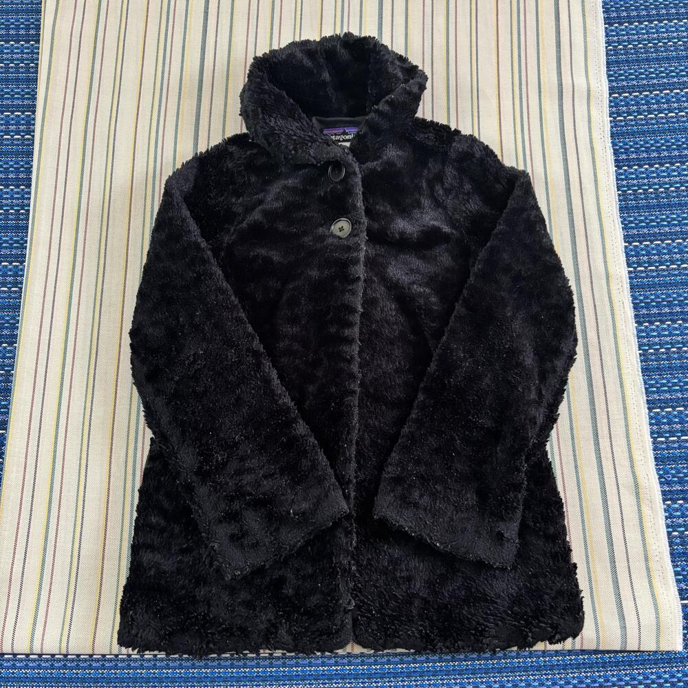 Patagonia Coat Girls Medium 10 Black Fuzzy Fleece Long Button Winter Warm